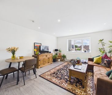 Station Crescent, Ashford, Surrey,TW15 - Photo 1