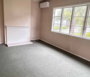 Easy access to buses, trains, and Mission Bay’s seaside lifestyle - Photo 5