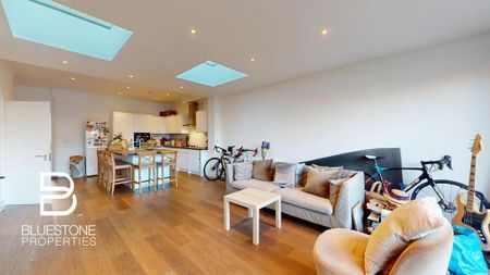 4 bedroom semi-detached house to rent - Photo 3