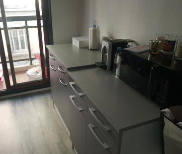 Location Appartement 2 pièces 48m² LYON 6ème - Photo 4