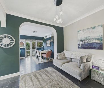 4 bedroom semi-detached house to rent - Photo 1