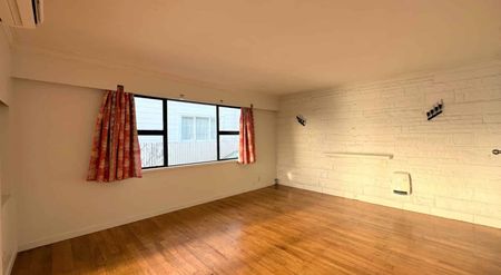 CITY CENTRE - 6 BEDROOMS - Photo 5