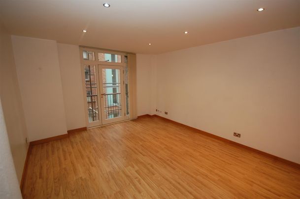East Float Quay Dock Road Birkenhead, 2 bedroom, Flat - Photo 1