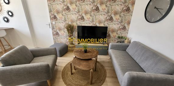 Location Appartement 5 pièces 94m² MARSEILLE 9ème - Photo 2