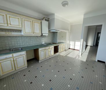 Location Appartement 3 pièces 77m² LA PRIMAUBE 12450 - Photo 4