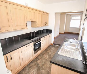 3 bedroom townhouse to rent - Photo 3