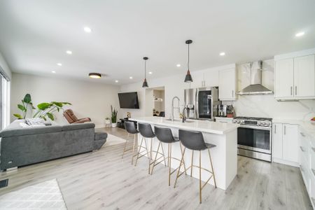 For Lease - 80 Kidd Crescent, New Tecumseth, Ontario - Photo 5