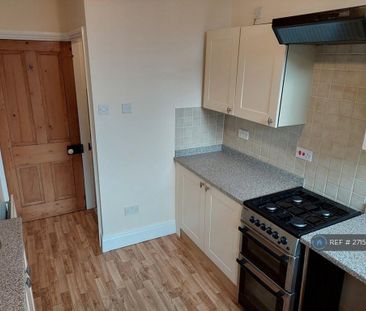 3 bedroom terraced house to rent - Photo 6