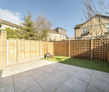 Cookham Crescent, Rotherhithe, SE16, London - Photo 4
