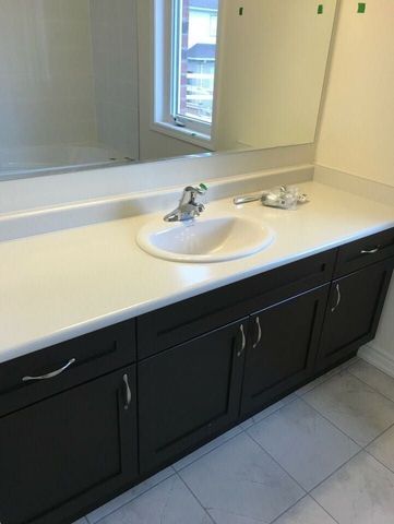 For Lease - 570 Laking Terrace, Milton, Ontario - Photo 4