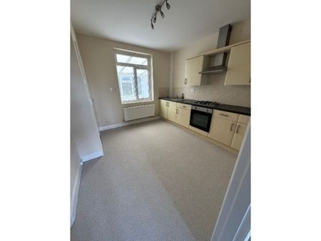 3 bed Semi Detached, - Photo 3