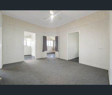 2/131 Woongarra Street, Bundaberg West, Qld 4670 - Photo 2