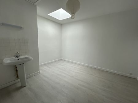 Location Maison 4 pièces 81m² REIMS 51100 - Photo 4