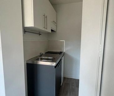 Location Appartement 1 pièce 21m² ROSNY SOUS BOIS 93110 - Photo 2