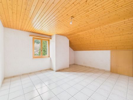 Spacieux 4.5 pièces appartement élégant proche écoles et transports, Val-de-Travers - Photo 5