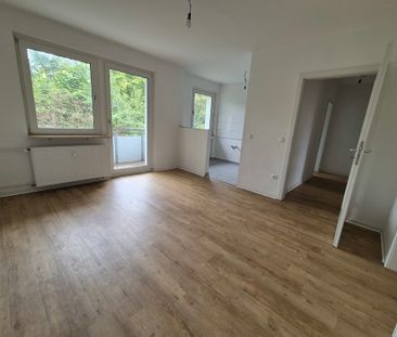 Gemütliche Wohnung mit Balkon! - Photo 1