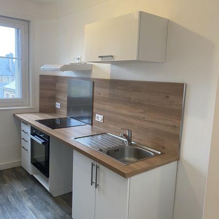 Location Appartement 3 pièces 69m² COUTANCES 50200 - Photo 4