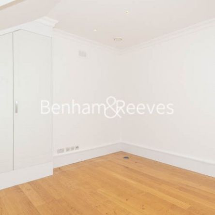 3 Bedroom flat to rent in Downside Crescent, Belsize Park, NW3 - Photo 1