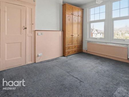 3 bedroom terraced house to rent - Photo 4