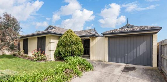 Beautiful Family Home in a Prime Location - Photo 2