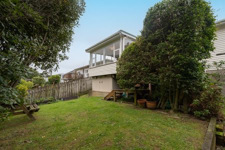 9 Franklyn Road, Tawa - Photo 4