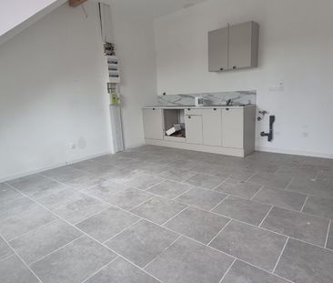 Location Appartement 3 pièces 49m² FEIGNIES 59750 - Photo 1