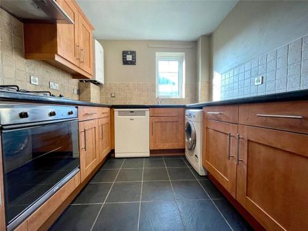2 bedroom apartment to rent - Photo 2