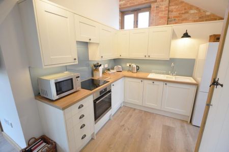 1 bedroom barn conversion to rent - Photo 4