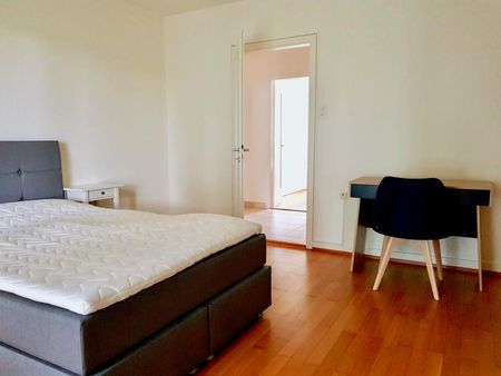 Veronica #1 - Photo 2