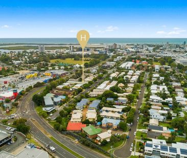 Furnished Townhouse in the Heart of Maroochydore - Rent Will Be $62... - Photo 1