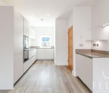 4 bedroom terraced house to rent - Photo 3