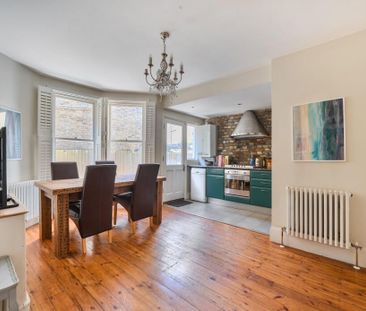 2 Bed Flat, Emmanuel Road, SW12 - Photo 3