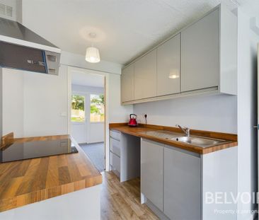 1 bedroom flat to rent - Photo 4