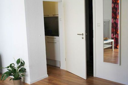 Gemütliches, möbliertes Apartment mit Balkon direkt am Zülpicher Platz - Foto 5