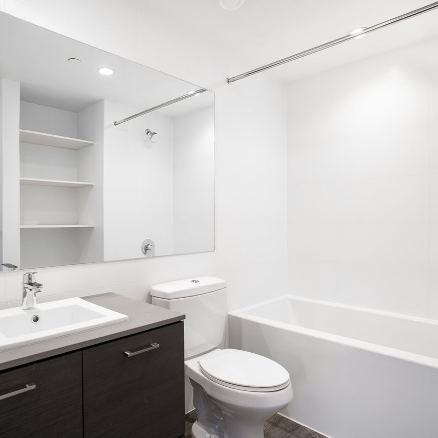 537 Foster Avenue, Coquitlam - Photo 1