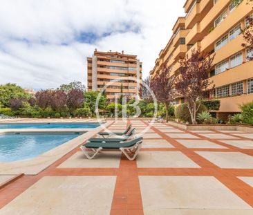 Luxury Apartment for rent in Cascais e Estoril, Portugal - Photo 2