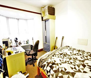 4 bedroom house to rent - Photo 1