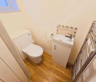 3 bedroom terraced house to rent - Photo 5