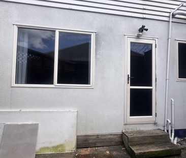 Granny-flat in Forrest Hill - Photo 4