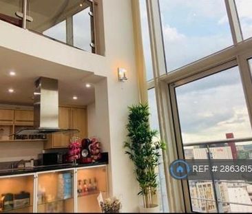 1 bedroom penthouse to rent - Photo 3