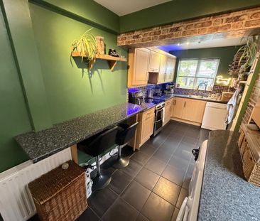 3 bedroom semi-detached house to rent - Photo 6