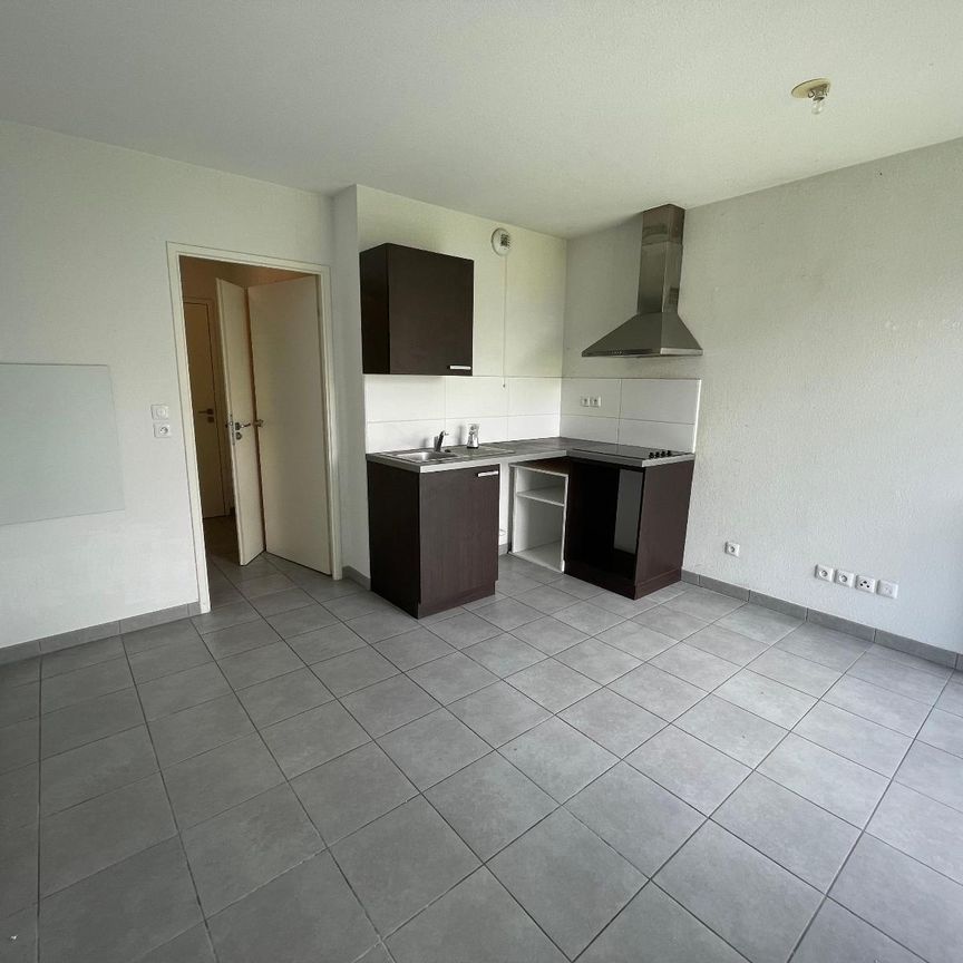 Location Appartement 1 pièce 22m² AUCAMVILLE 31140 - Photo 1