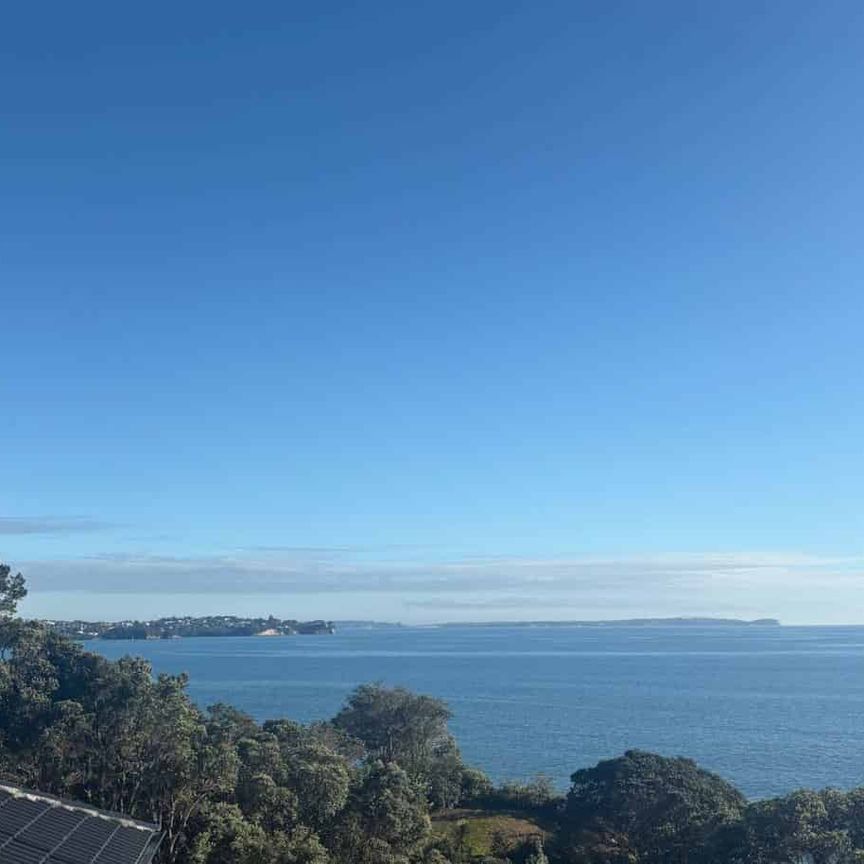 Unbeatable Cliff Top Luxury: Your Rare Find Aw... - Photo 1