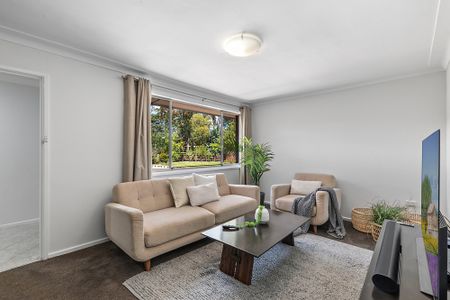 3 Daley Street, Pendle Hill NSW 2145 - House For Rent | Domain - Photo 2