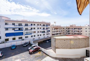 ¡Oportunidad Única! Fantástico Piso Reformado en el Corazón de Adeje – 0067-04588