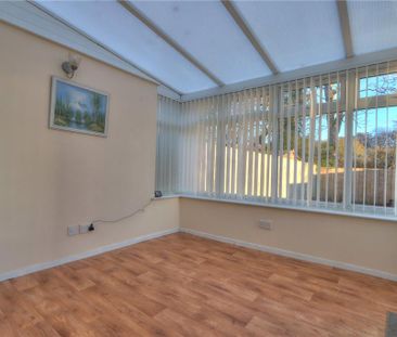 3 bedroom semi-detached house to rent - Photo 6