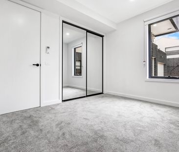 2/66 Ward Street, Glenroy VIC 3046 - Townhouse For Rent | Domain - Photo 4