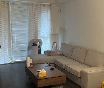 Vancouver West Bright 1Br 1Den Modern Condo Near Skytrain For rent!! - Photo 3