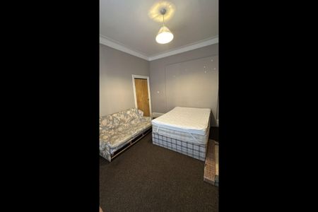 Room in a Shared House, Ruckholt Road, E15 - Photo 2