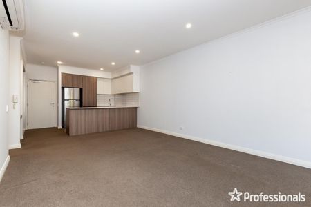 6/60 Flourish Loop, Atwell WA 6164 - Photo 4